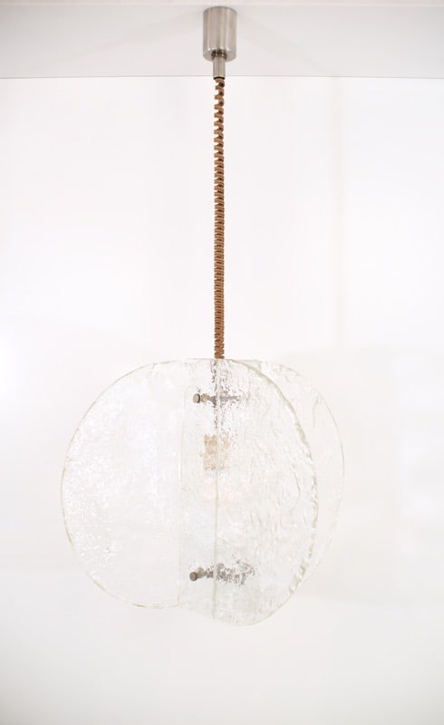 Carlo NasonSuspensionVerreEdition MazzegaDate de création : vers 1970H45 L64 cmUn exemple frappant (1 of 1)