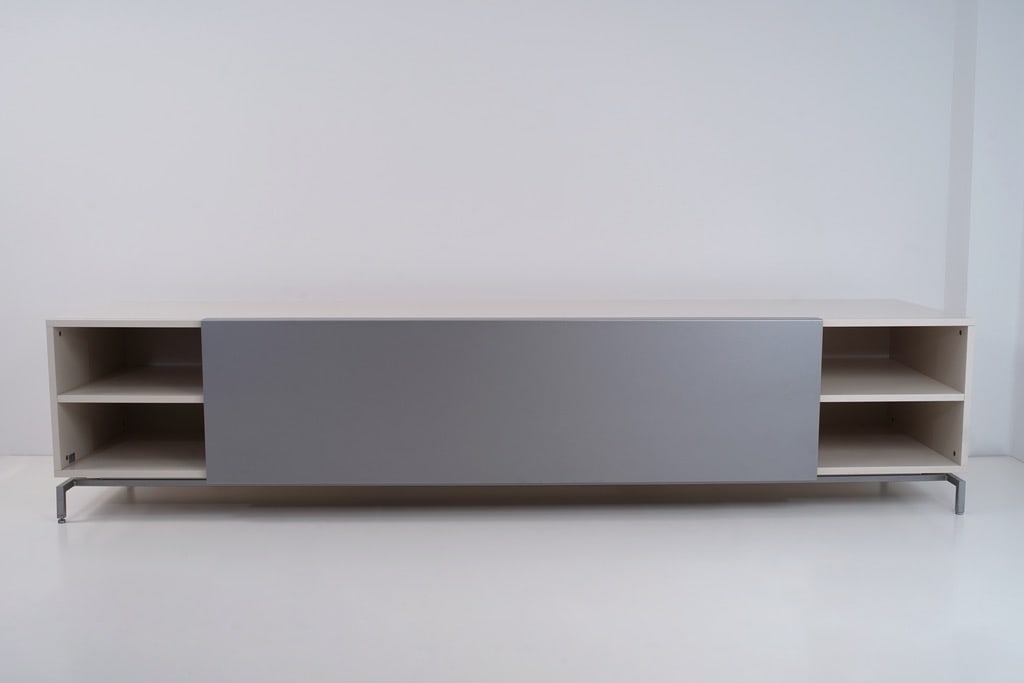 Shigeru UCHIDASlideBuffetAluminium, MDF (porte blanche/grise)Edition Pastoe, Pays-Bas Date de (1 of 5)