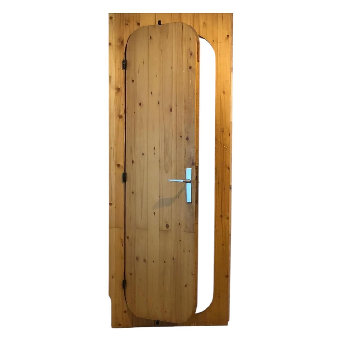 Jean Prouvé et Guy Rey Millet.Porte.Bois.Fabriquée pour le refuge du col de la Vanoise.Date de (1 of 3)