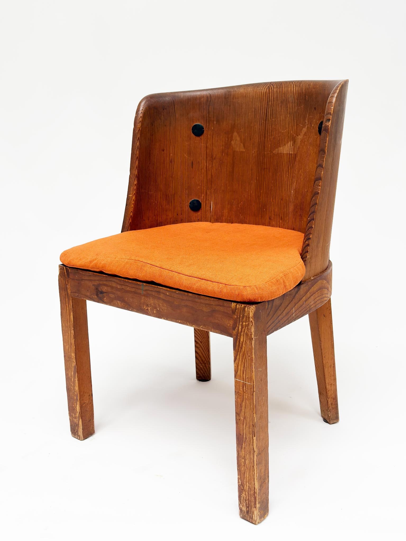 Axel Einar Hjorth .Lovo .Chaise .Pin .Édition Nordiska Kompaniet.Date de création : 1935.H81 L53 (1 of 9)