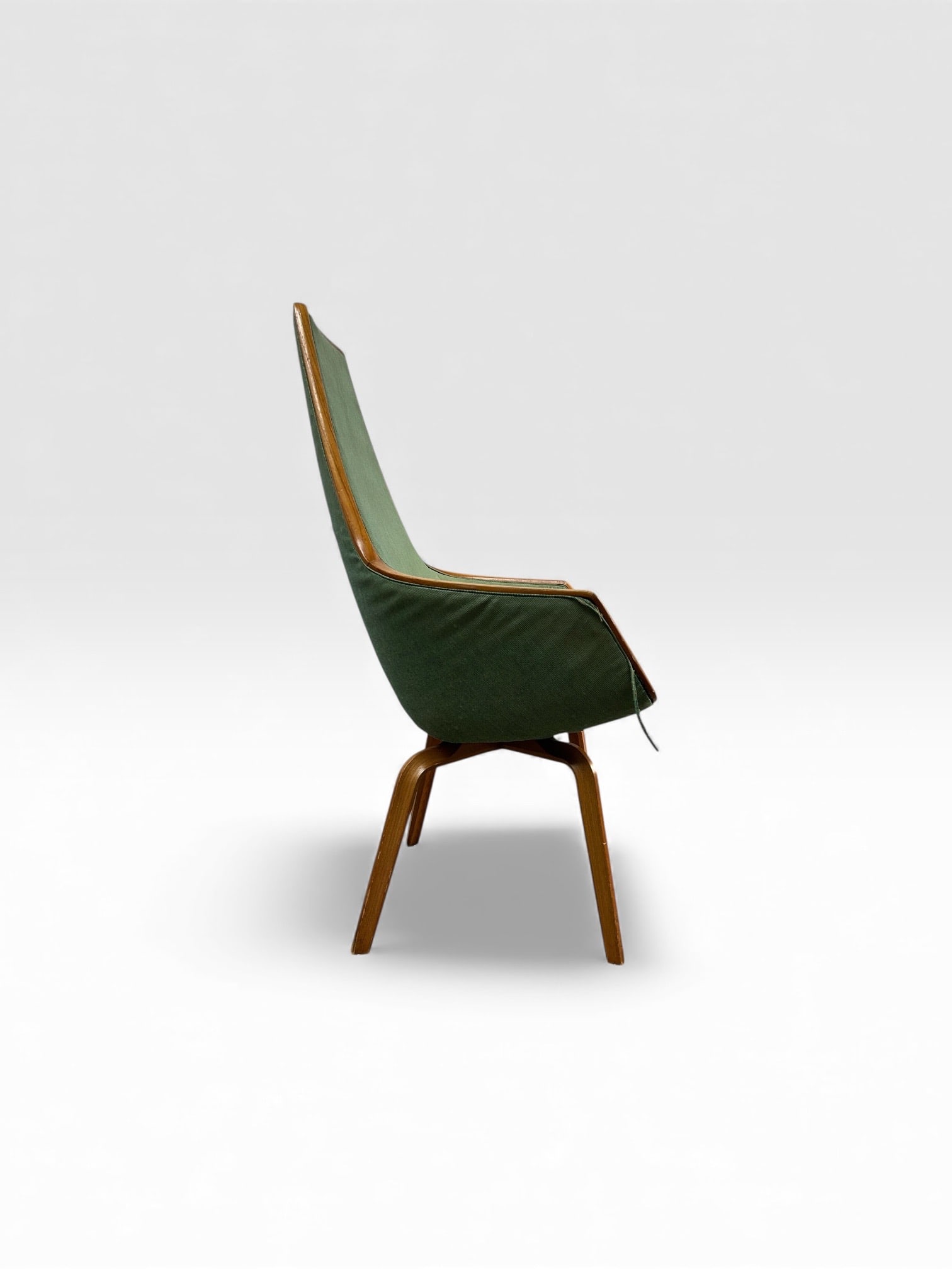 Arne Jacobsen (1902–1971).Giraffe.Fauteuil.Hêtre et bois lamellé et tissu.Edition Fritz Hansen (1 of 9)