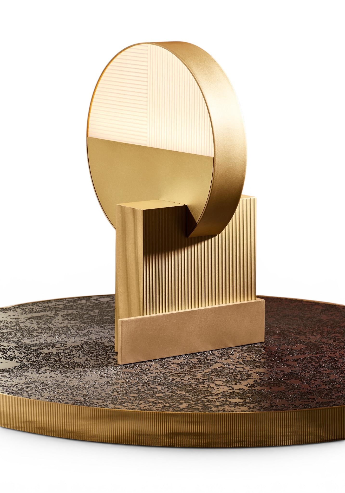 Rodolphe Parente Sunrise Table lamp Grooved brass, sanded brass with a satin finish, and textured: Rodolphe Parente Sunrise Table lamp Grooved brass, sanded brass with a satin finish, and textured glassMaison Pouenat editionH50 W35 D30 cm Shows signs of use - Slight traces of oxidationWith