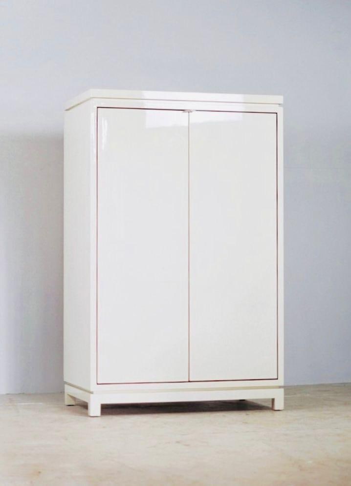 Emiel Veranneman Cabinet White lacquered oak Edition De Coene Decor in Kortrijk Creation date:: Emiel VerannemanCabinet White lacquered oakEdition De Coene Decor in KortrijkCreation date: circa 1960H152 W95 D57 cmBelgian designer Emiel Veranneman created this cabinet in the 1960s.It was manufact