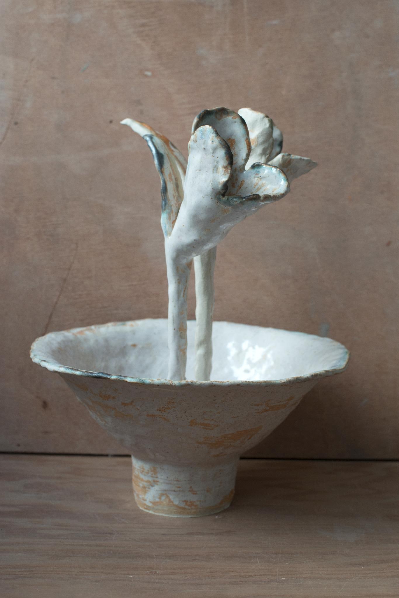 Juliette Teste Two Lilies Vase Stoneware, glaze, oxides Date created: 2026 H35 D29 cm 2.5 kg: Juliette Teste Two Lilies Vase Stoneware, glaze, oxides Date created: 2026 H35 D29 cm 2.5 kg The flowers are removable.