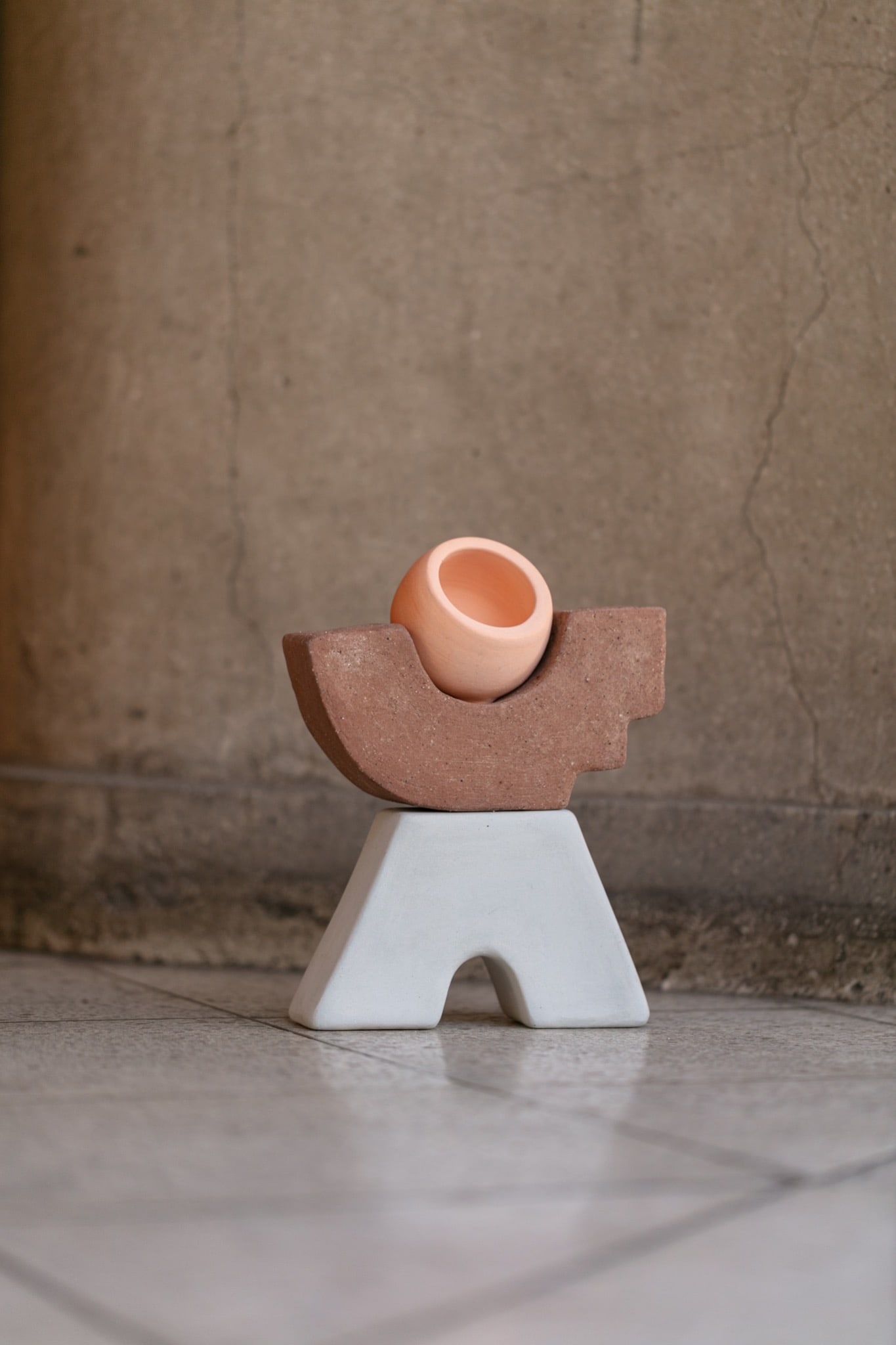 Lucas Nicolao Gravitatoria 3 Sculpture Stoneware worked with oxides and pigments Shaped on a: Lucas NicolaoGravitatoria 3Sculpture Stoneware worked with oxides and pigmentsShaped on a potter’s wheel, from slabs, and using the coil methodFired at 1,245 °COne-of-a-kind piece2025H22 W18 D6 cm
