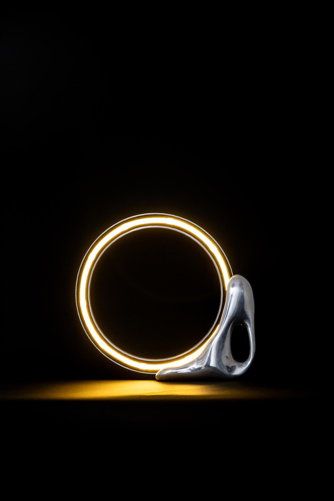 Fran Juliá Ergo Table lamp Recycled aluminum Creation date: 2024 H38 W41 D6.5 Fran Juliá Fran: Fran JuliáErgo Table lamp Recycled aluminum Creation date: 2024 H38 W41 D6.5Fran Juliá Fran Juliá is an Argentine industrial designer based in Barcelona, who founded his studio in 2016. His creativ