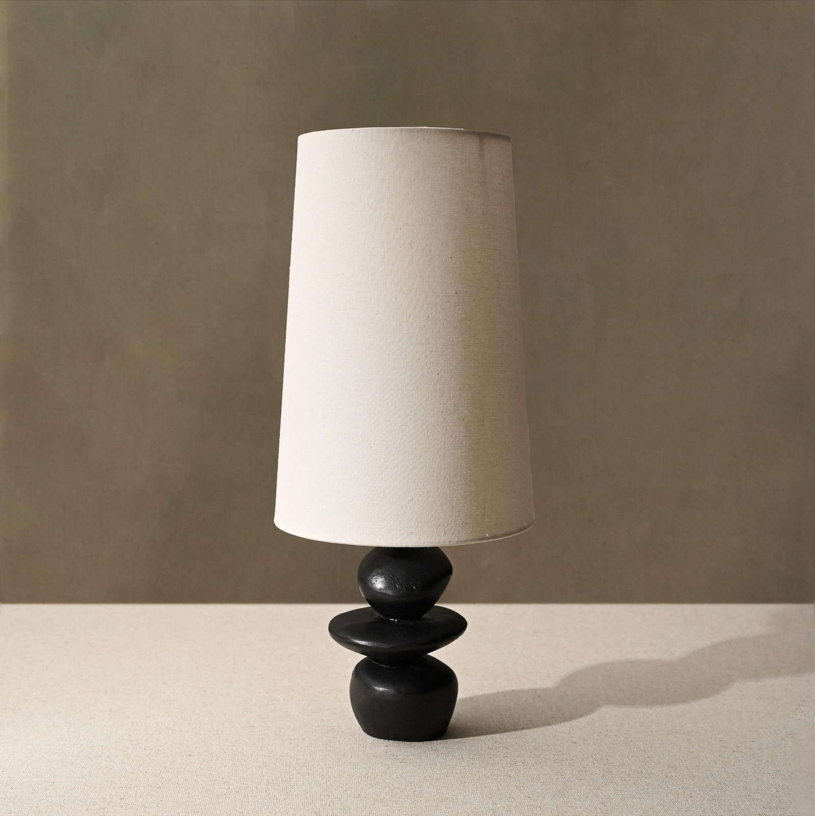 Jacques Jarrige (born in 1962) Ménine Lamp Bronze Produced by En Attendant les Barbares and cast (1 of 1)