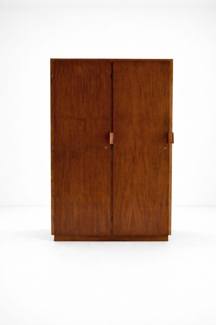 André Wogenscky and Marta Pan 2-door cabinet Oak, leather and brass handles Date of creation: (1 of 6)