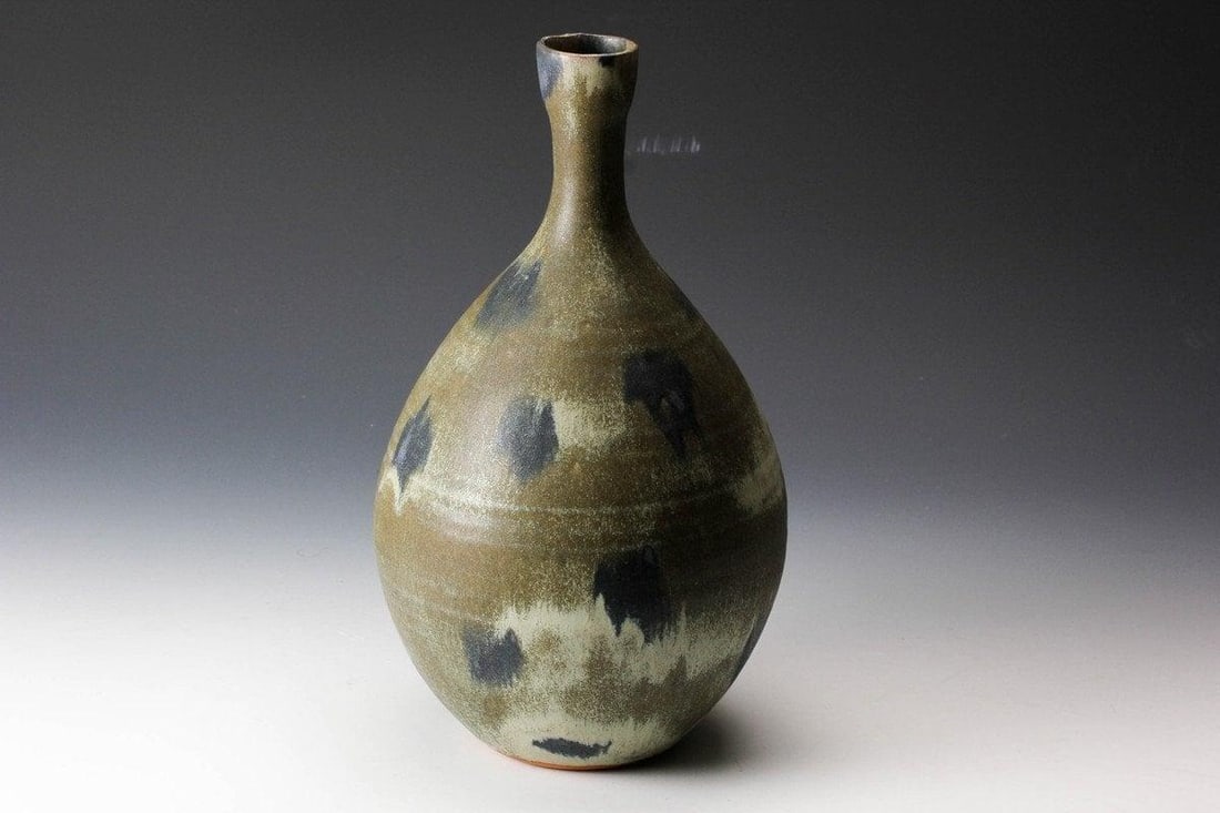 Hiroaki Morino (1934-) Vase Stoneware with polychrome glaze Signed under the base Creation date: (1 of 5)