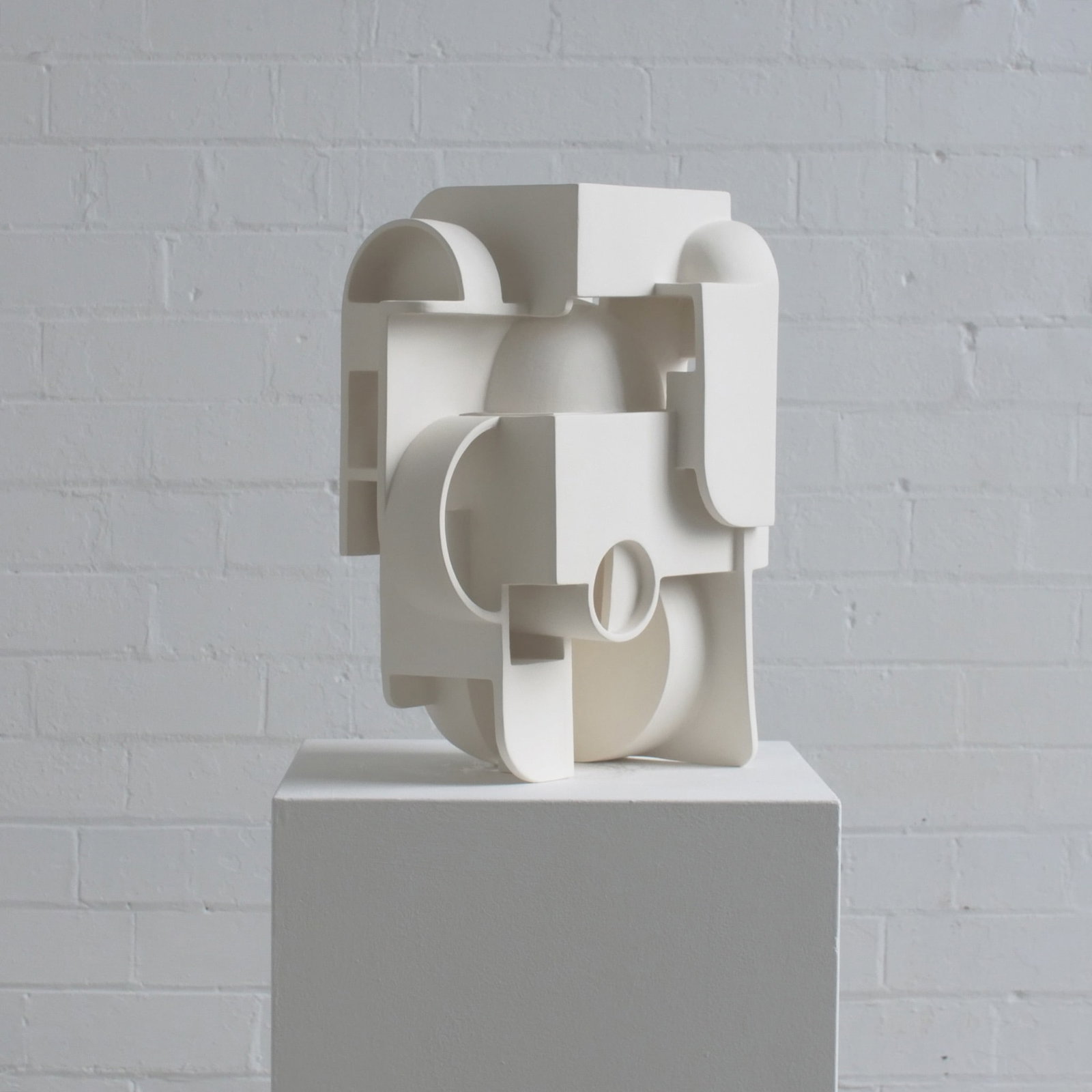 Derek WILSON (born 1976) Ceramic H40 W31 D27 cm (1 of 5)