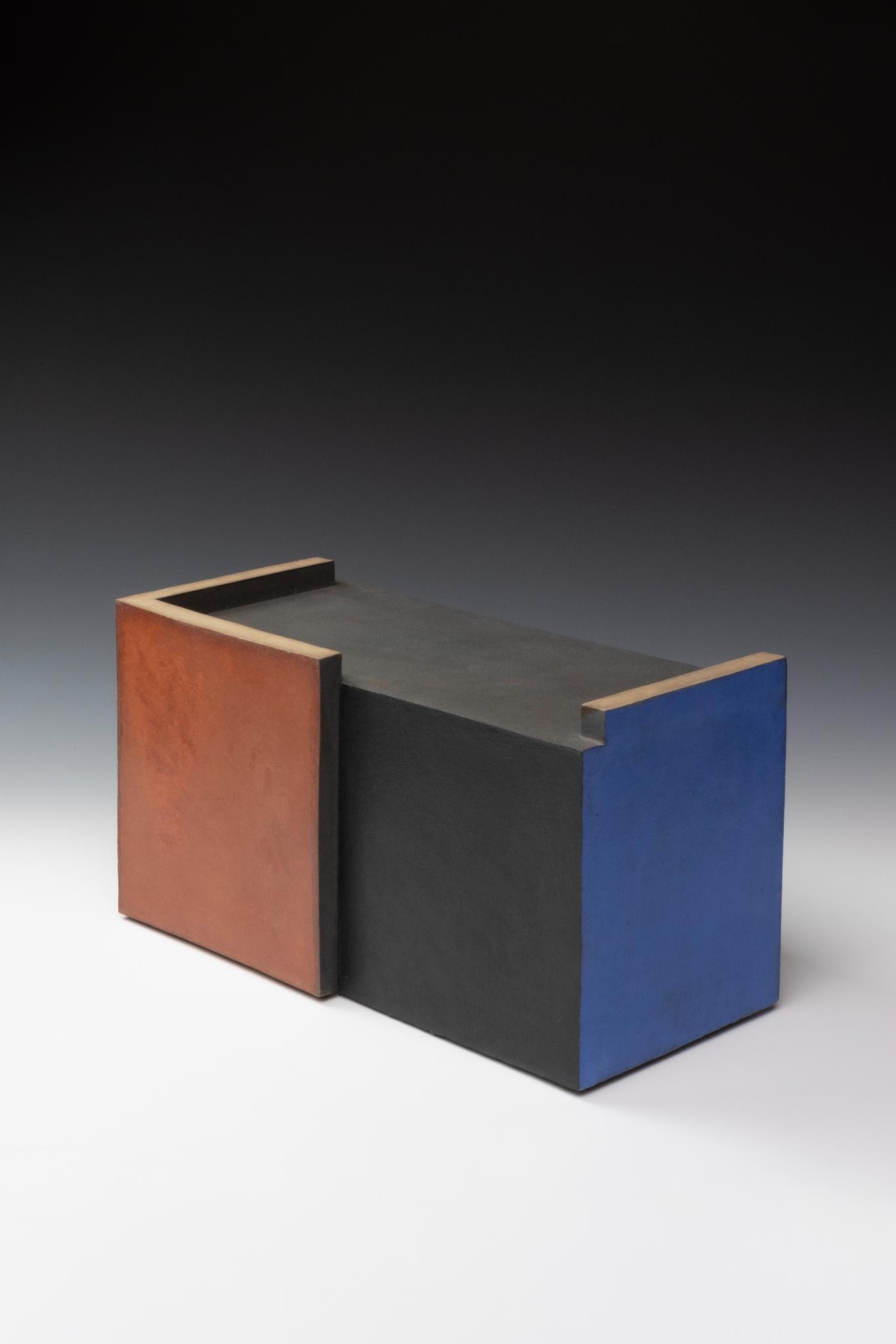 Enric Mestre (1936-2025) Sculpture Ceramic Creation date: 2000 H22 W42 D21 cm Enric Mestre is a (1 of 2)