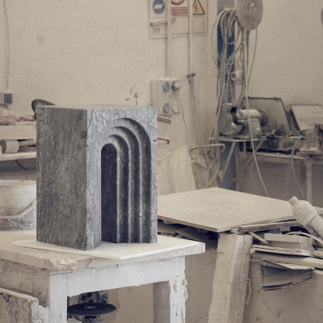 Josep Vila Capdevila Portico Side Table Year of creation: 2019 Gray marble W30 H45 D30 cm 73 kg (1 of 5)