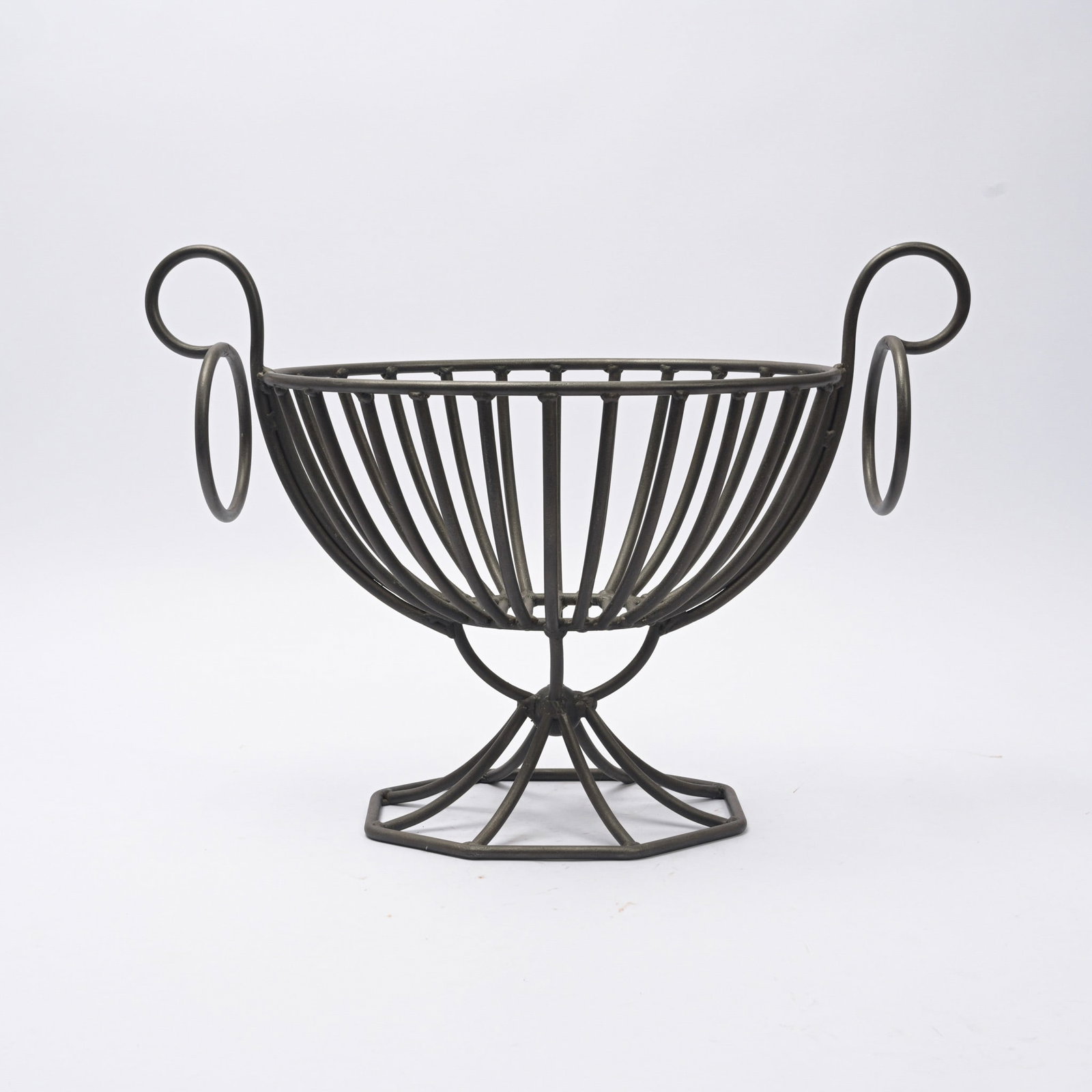 André Dubreuil (1951–2022) Fire pit (or log holder) Steel One-of-a-kind piece Date of creation: (1 of 4)