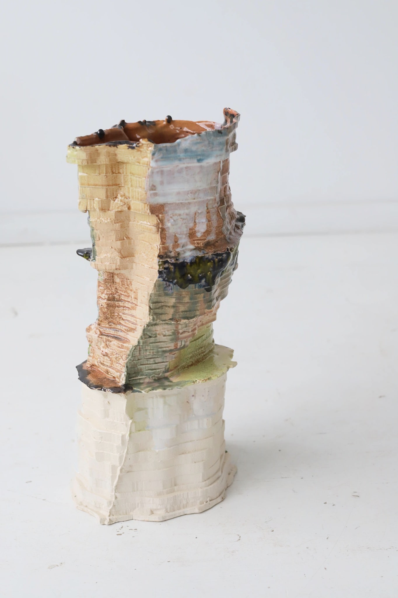 The Mud After Winter Sculptural Vase Glazed stoneware Brussels, 2026 One-of-a-kind piece H40 L20 cm: The MudAfter WinterSculptural VaseGlazed stonewareBrussels, 2026One-of-a-kind pieceH40 L20 cm
