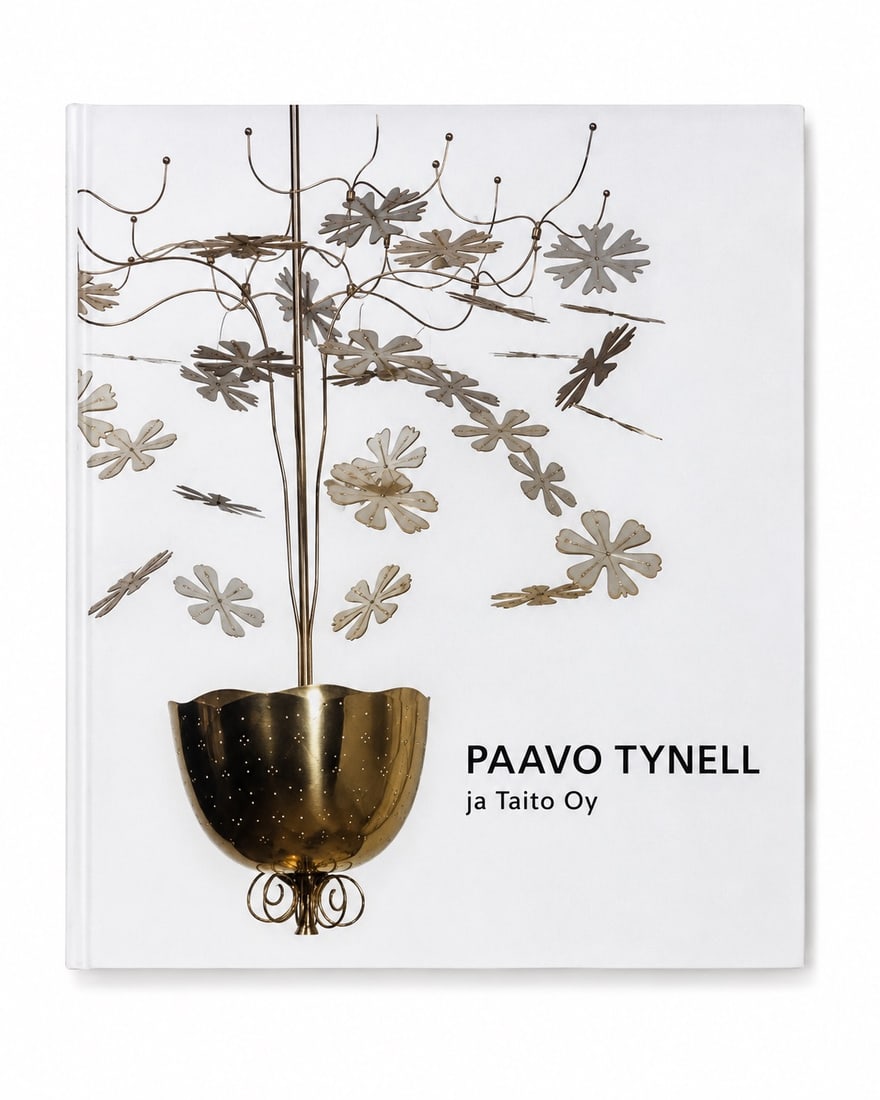 Paavo Tynell (1890-1973): Paavo Tynell ja Taito OyHelsinki, Designmuseo, 2005.125 pages, abondamment illustré.Broché.26 cm.ISBN : 952-9878-39-7.Catalogue de l’exposition « Paavo Tynell ja Taito Oy », présentée au Desig