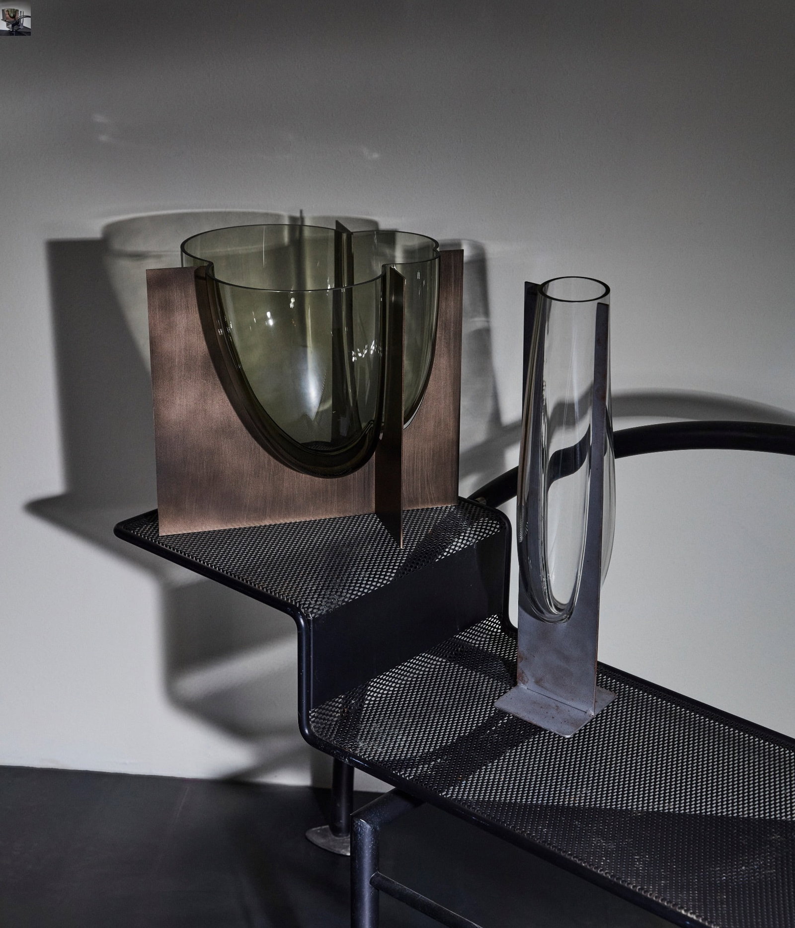 Carlo Nason (born in 1935) S510 Vase: Carlo Nason (born in 1935)S510Vase Crystal and chrome-plated metal H46 L14 P11 cm"