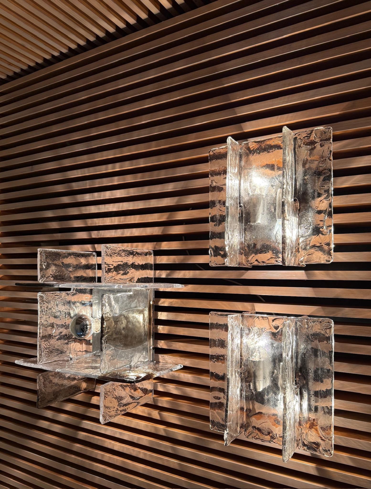 Carlo Nason (born in 1935) LP273 Wall sconce: Carlo Nason (born in 1935)LP273Wall sconceBlown glass panels H26 L26 P14 cm"