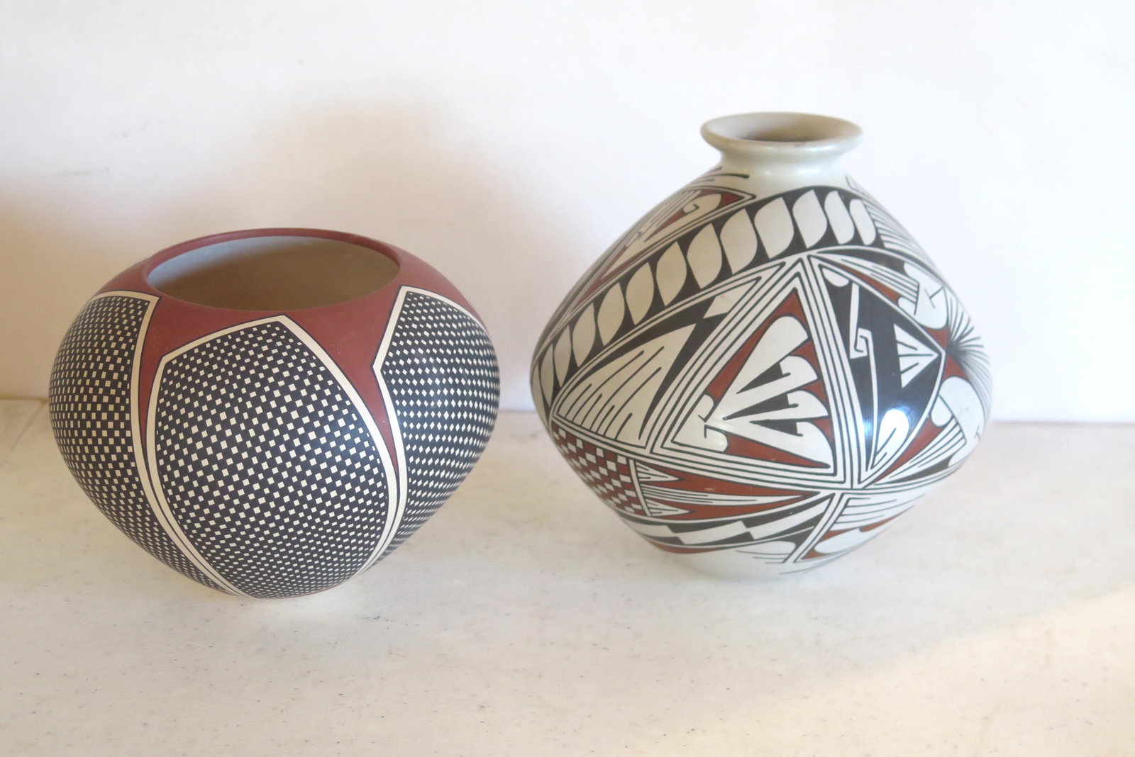 Mata Ortiz Pot Lot of 2: Oscar Quemado & Ismael Loya. Two very well respected potters from Mexico selling through the Mata Ortiz cooperative. Mata Ortiz pottery is a recreation of the Mogollon pottery found in and around the 