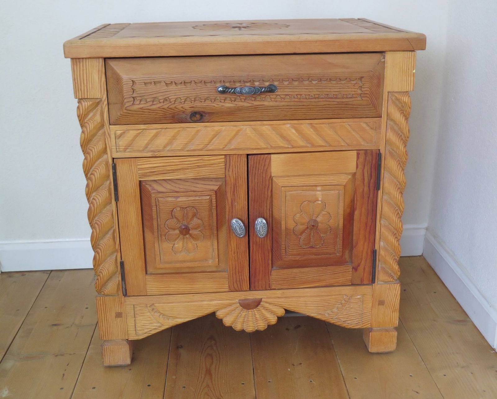 Daniel Tafoya 1995 Hand Carved Cabinet (1 of 7)