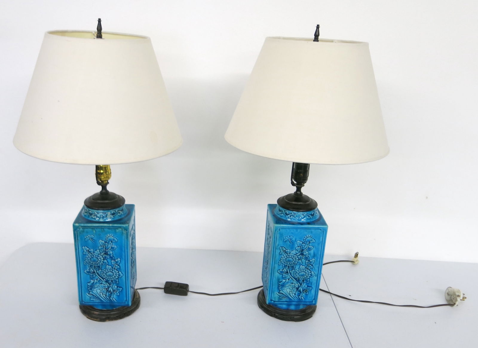 Chinese Cong Style Ceramic Table Lamp Pair (1 of 7)