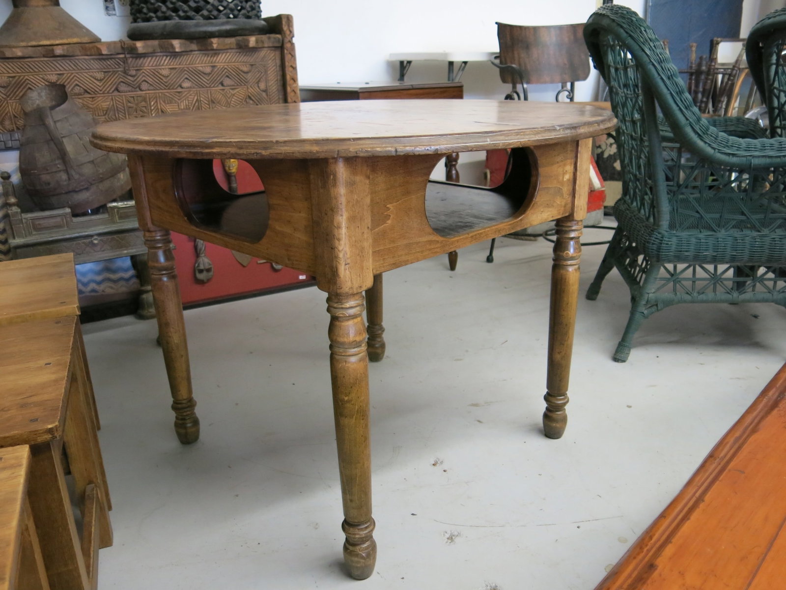 Round Games Table with Four Chairs (1 of 8)