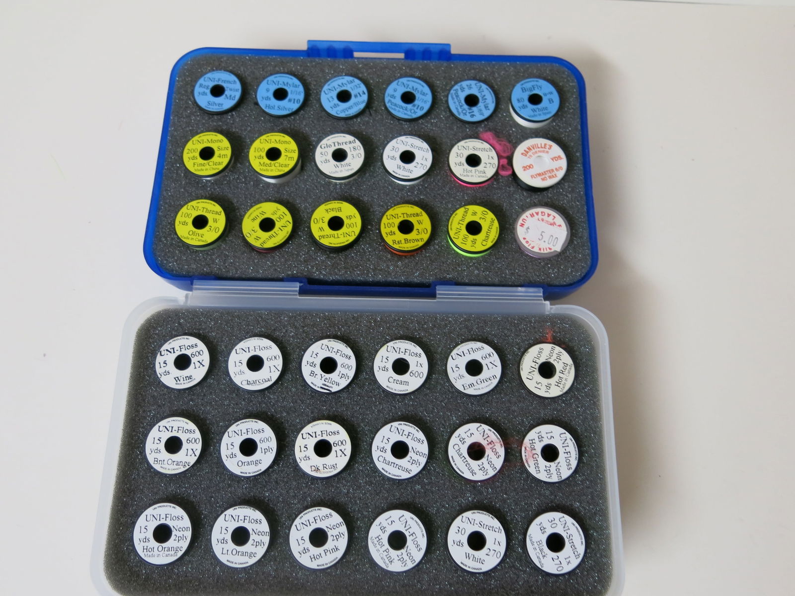 UNI Fly Tying Thread (1 of 9)