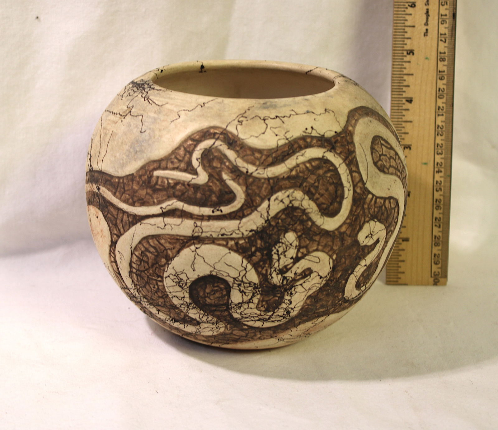 Mary Witkop Sculpted Studio Horsehair Pot (1 of 6)