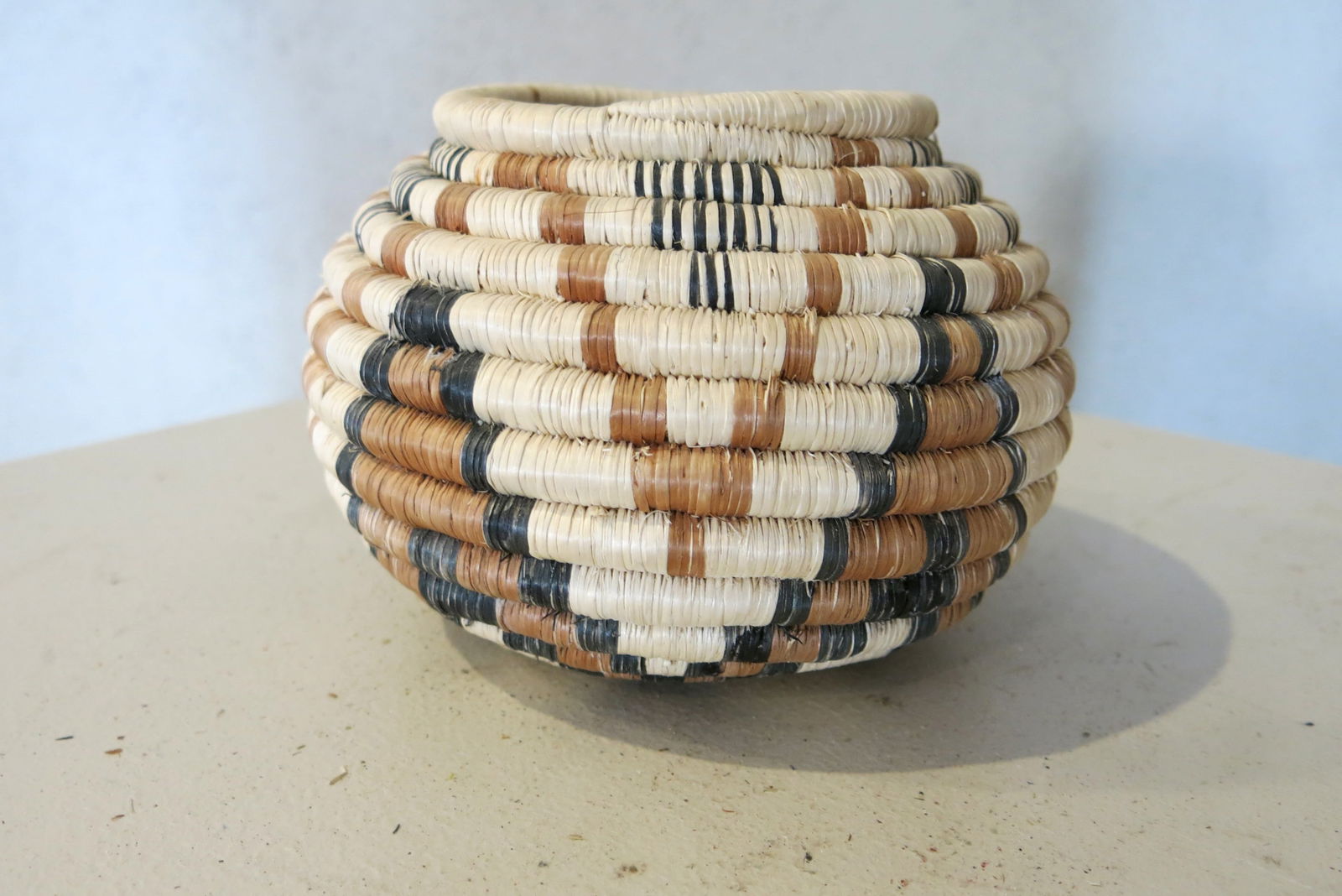 Seri Indian Tri-Color Basket Jar (1 of 5)