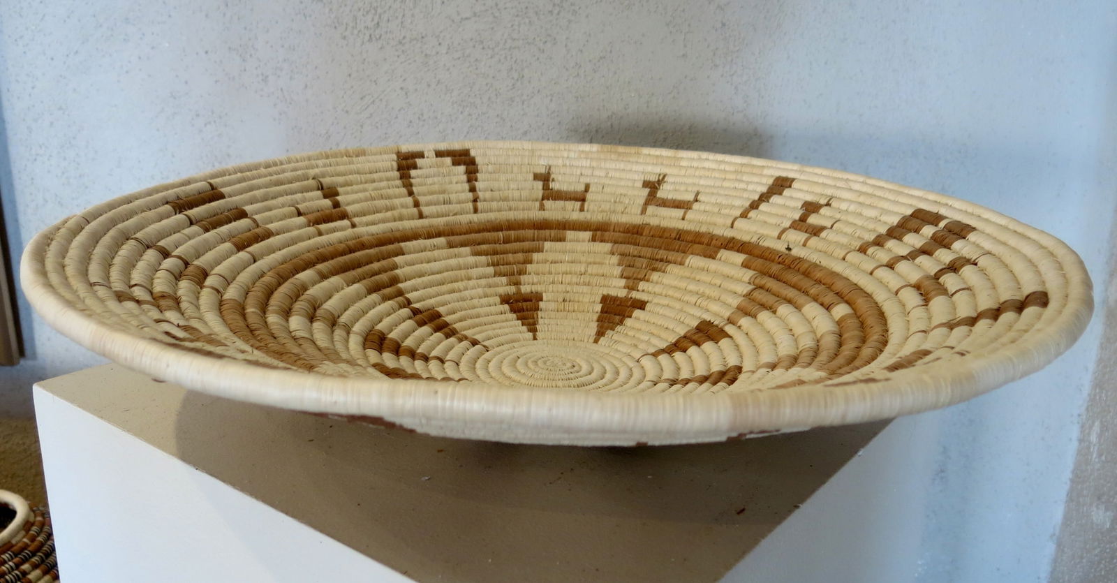 Seri Indian Abstract Tri-Color Basket (1 of 6)
