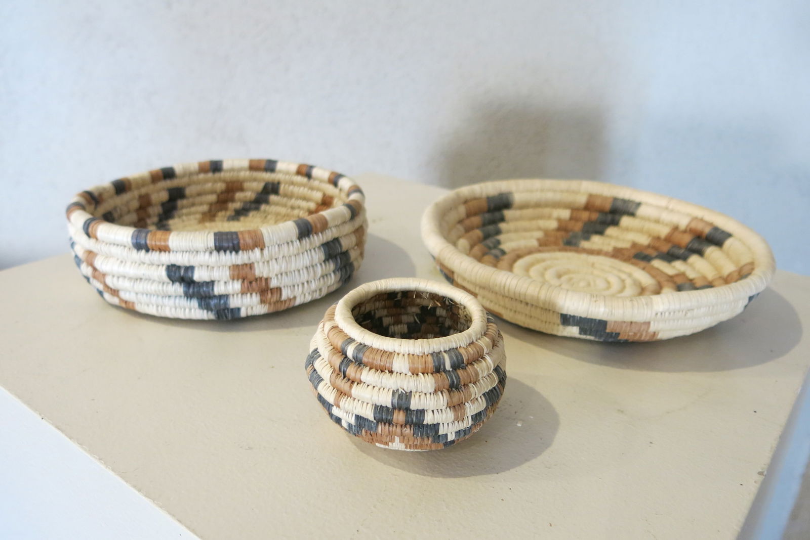 Tri-Color Seri Indian Basket Lot of Three: Large 2" x 8", small 2"x3", medium 2.25" x 6.75"