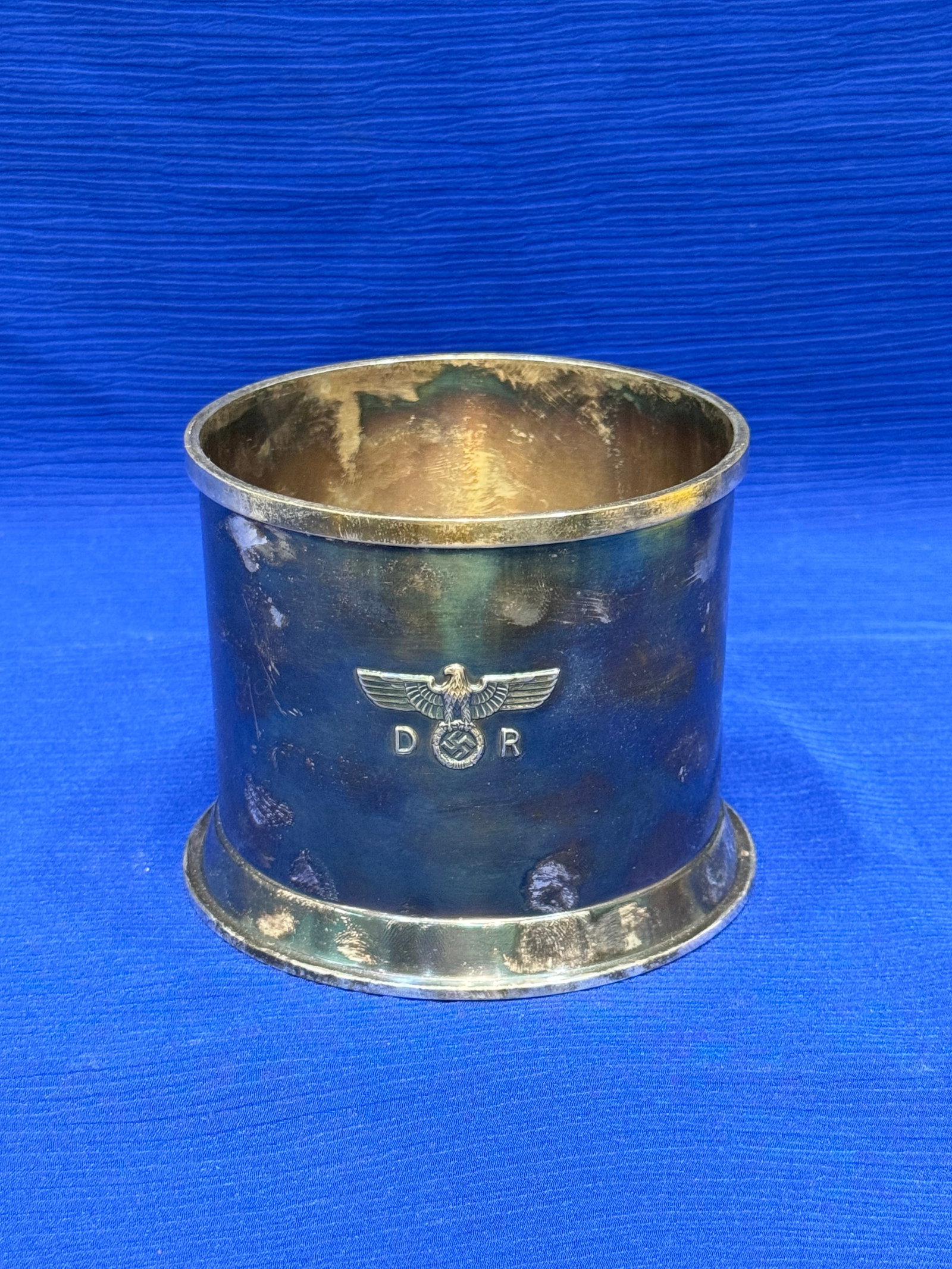 WW2 German Train Wine Holder - deutsche reichsbahn: WW2 German Train Wine Holder - deutsche reichsbahn. This one is marked 10 on the bottom but has not yet been assigned a train car number. Adolf Hitler and Hermann Goring had this type of set on their 