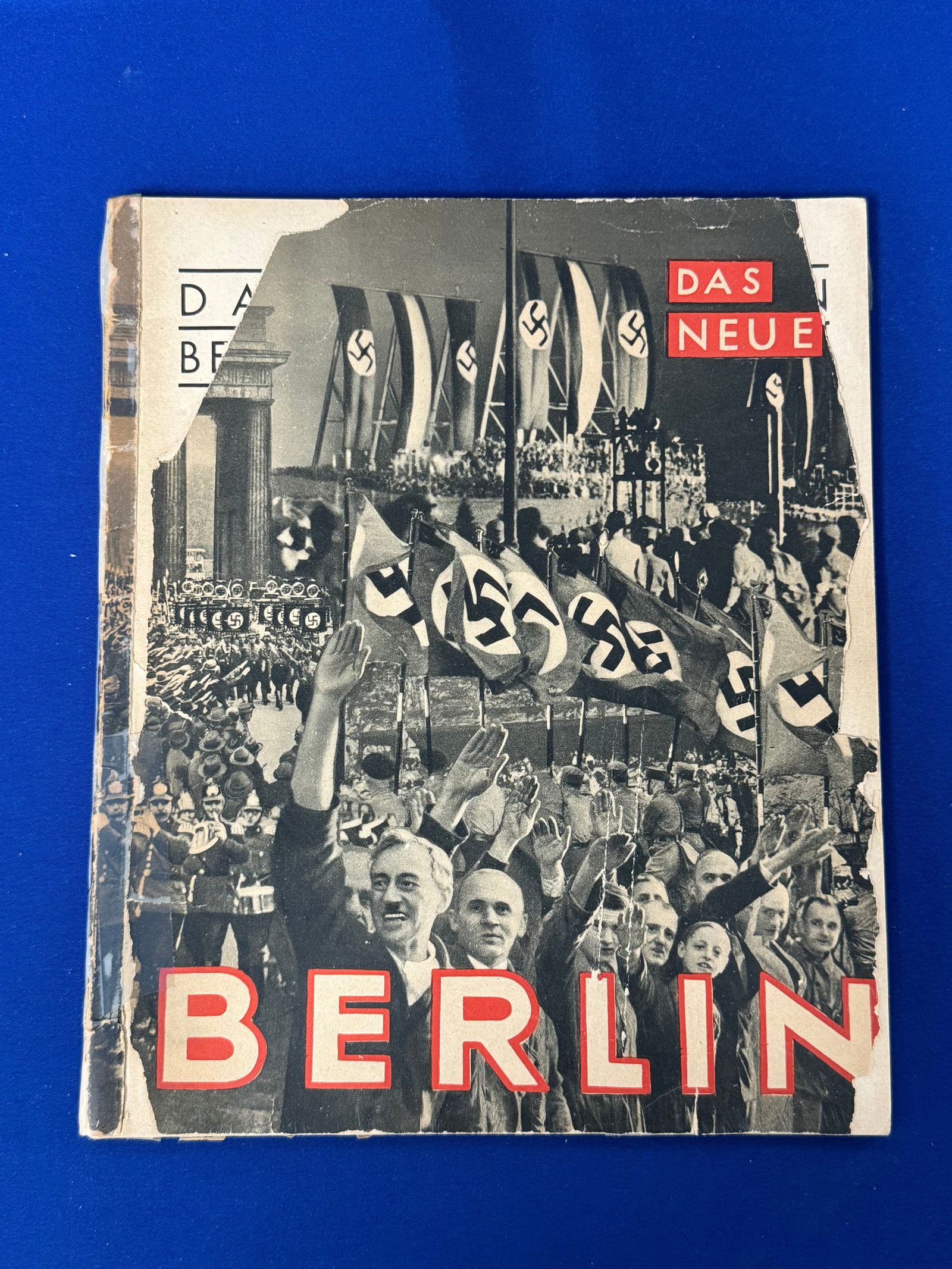 WW2 German Book - HEINRICH HOFFMAN PHOTO BOOK - "THE NEW BERLIN": HEINRICH HOFFMAN PHOTO BOOK - "THE NEW BERLIN"" Rare photo books released by Heinrich Hoffman, Adolf Hitler''s official photographer, "Das Neue Berlin " ("The New Berlin"), [Berlin: Herausgeber Heinri