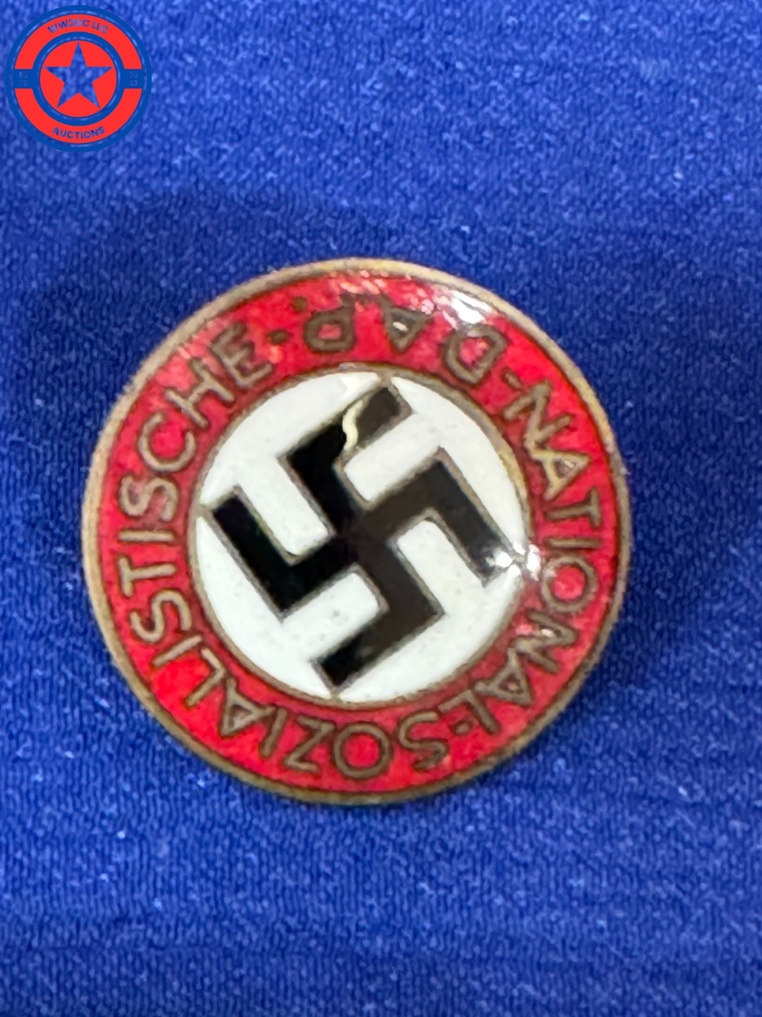 WW2 German NSDAP member badge M 1/109 RZM: NSDAP member badge M 1/109 RZM Maker Marked