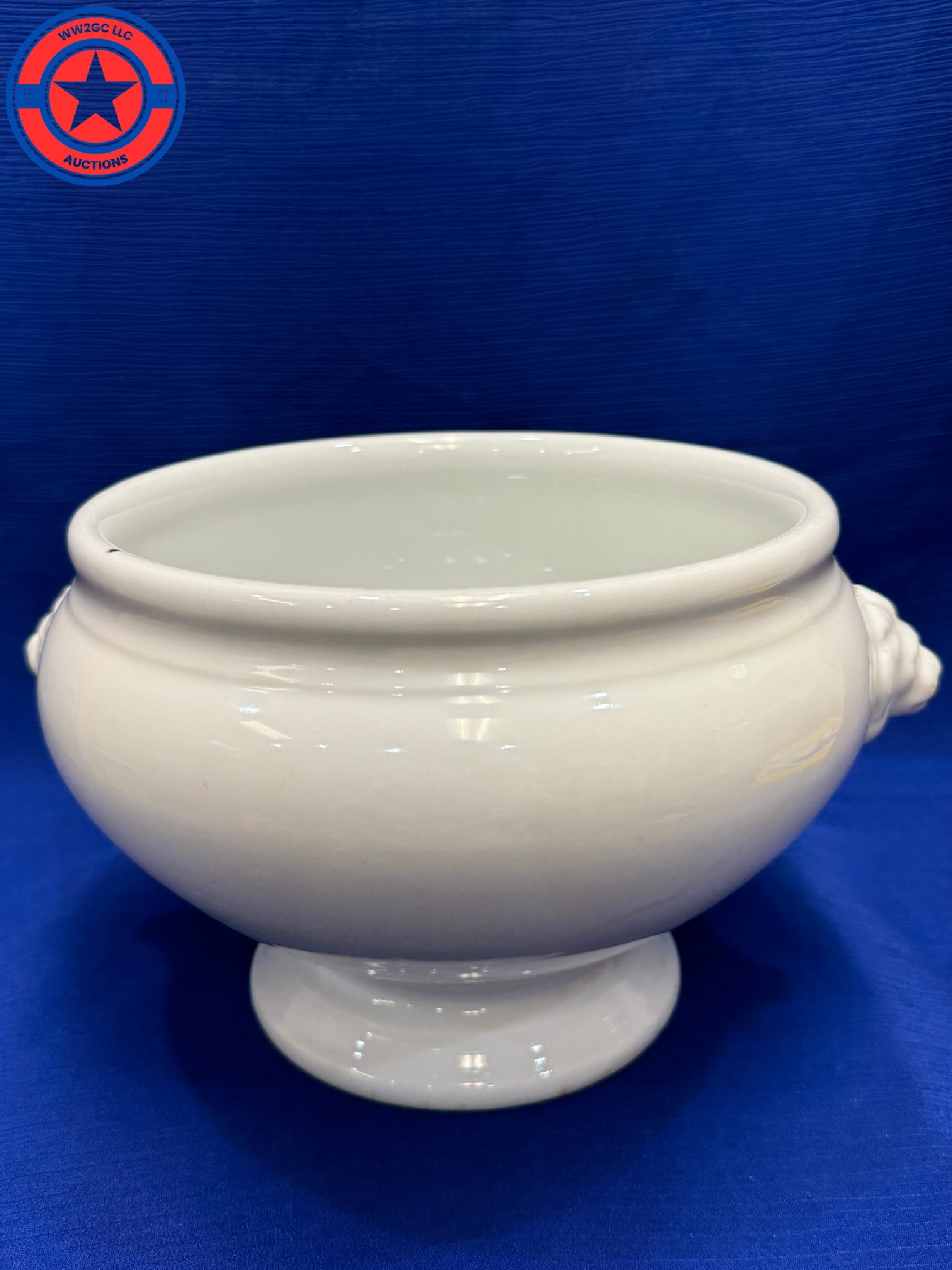 WW2 German Luftwaffe Porcelain (Soup) Serving Tureen: WW2 German Luftwaffe Porcelain (Soup) Serving Tureen