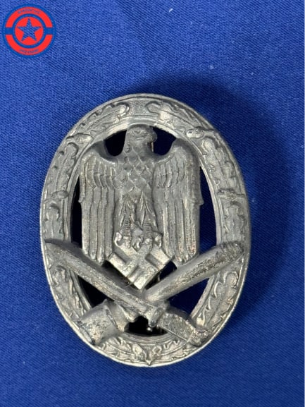 WW2 German General Assault Badge (1 of 2)