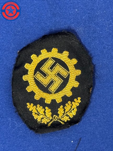 WW2 German DAF Fabric Hat Badge: Third Reich DAF Fabric Hat Badge