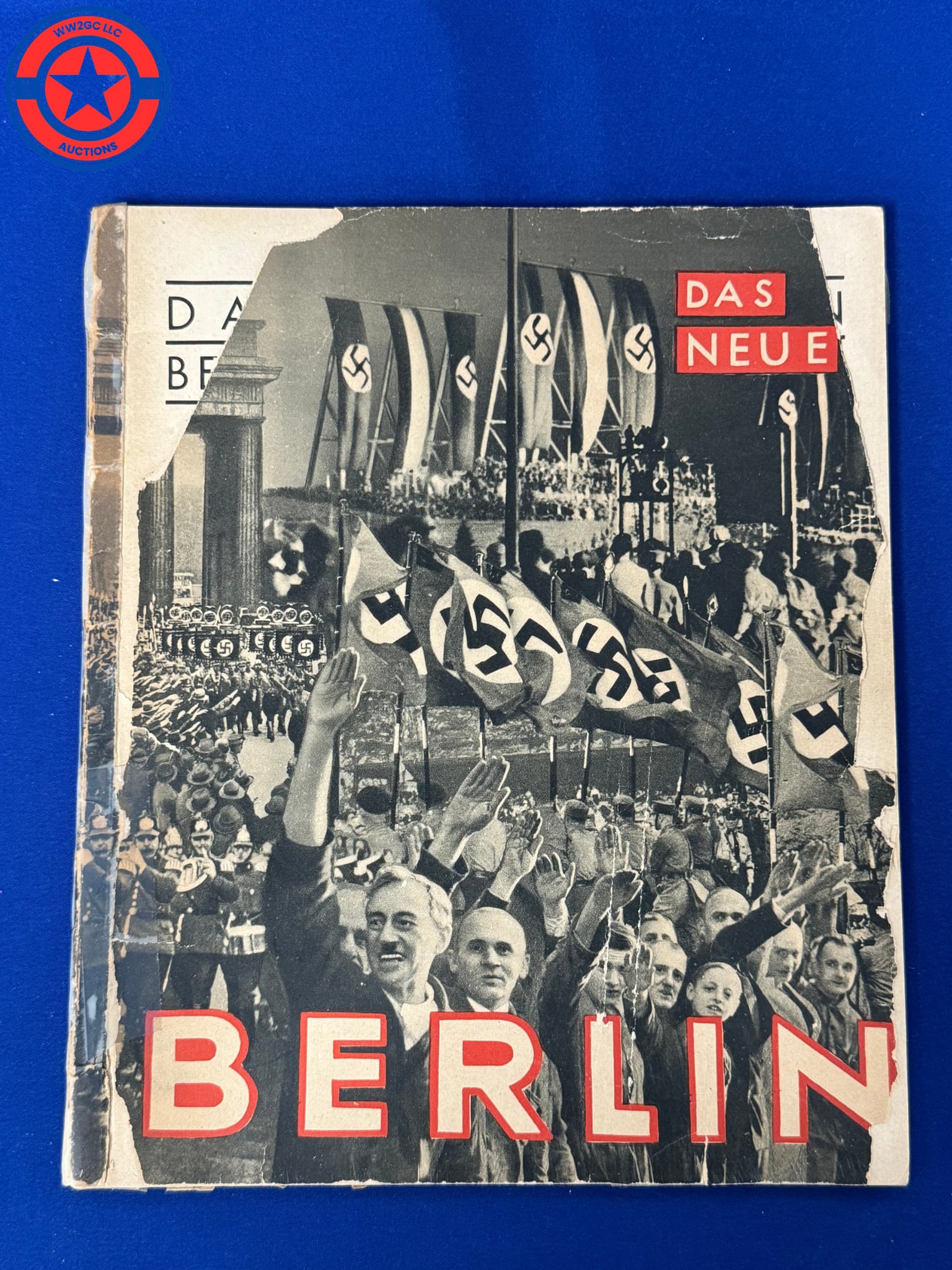 WW2 German Book - HEINRICH HOFFMAN PHOTO BOOK - "THE NEW BERLIN": HEINRICH HOFFMAN PHOTO BOOK - "THE NEW BERLIN"" Rare photo books released by Heinrich Hoffman, Adolf Hitler''s official photographer, "Das Neue Berlin " ("The New Berlin"), [Berlin: Herausgeber Heinri