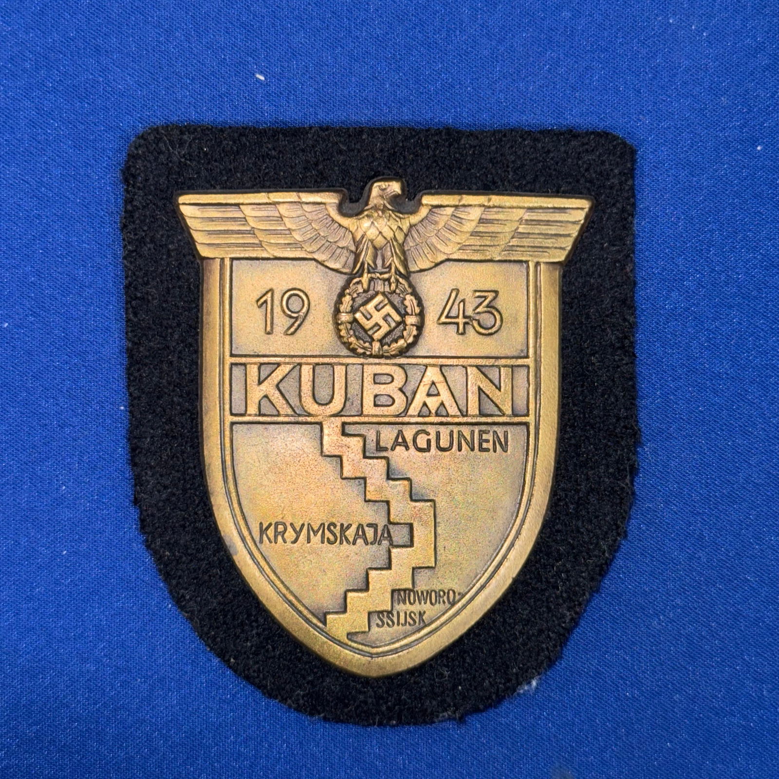 WW2 German Campaign Kuban Sleeve shield: WW2 German Campaign Kuban Sleeve shield