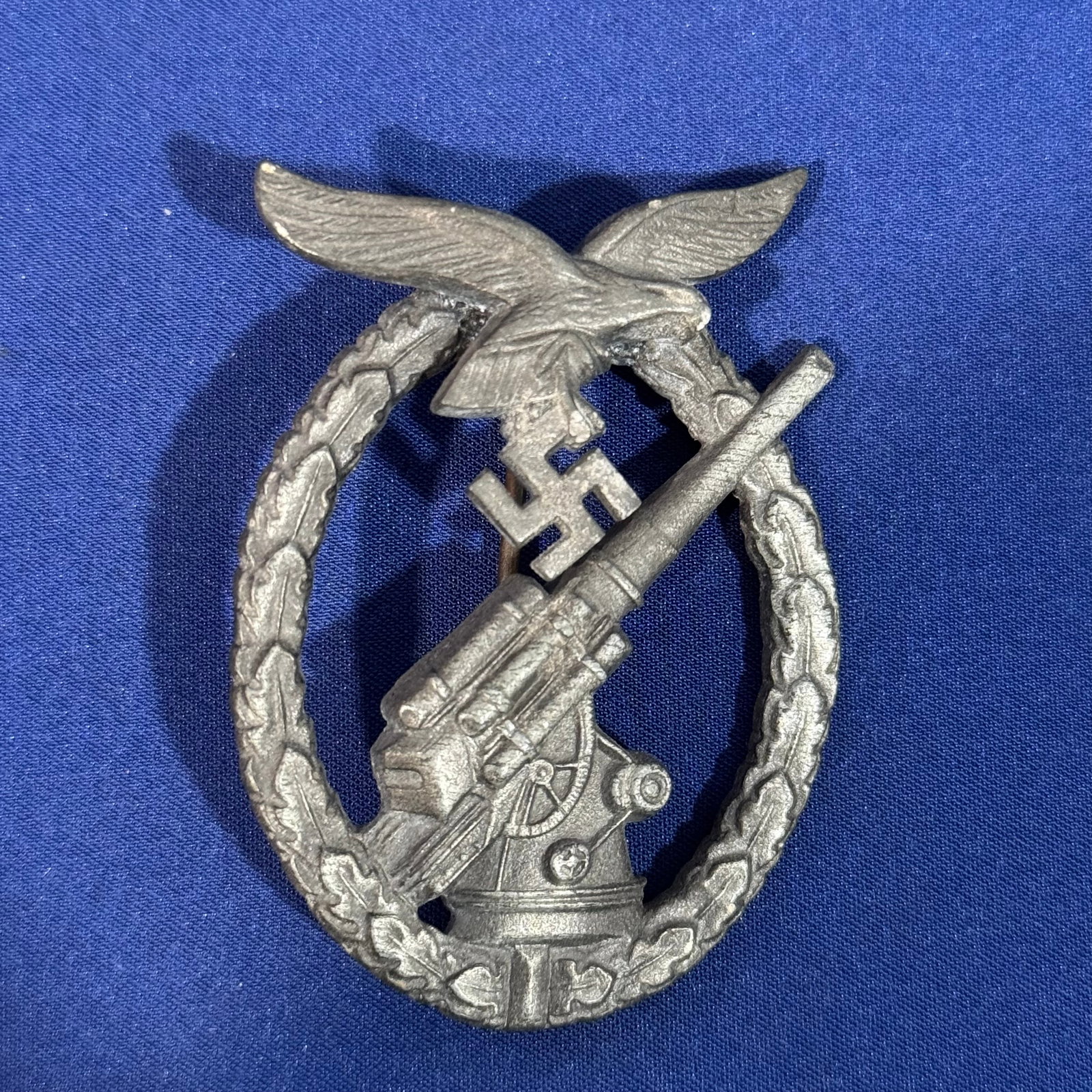 WW2 German Luftwaffe Flak Badge: WW2 German Luftwaffe Flak Badge