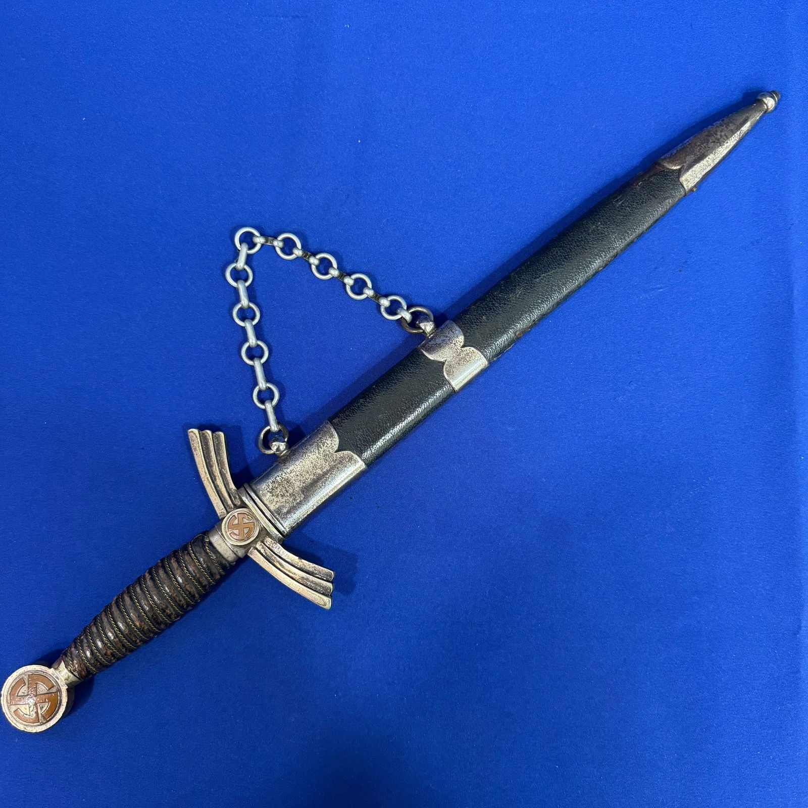 WW2 german Luftwaffe Dagger by ALCOSO with Chain: WW2 german Luftwaffe Dagger by ALCOSO with Chain
