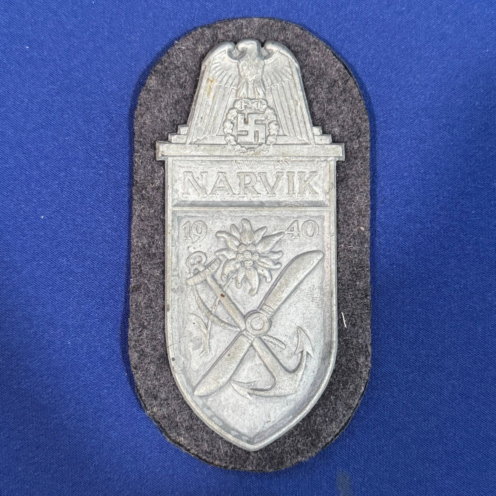 WW2 German Narvik 1940 Sleeve Shield: WW2 German Narvik 1940 Sleeve Shield