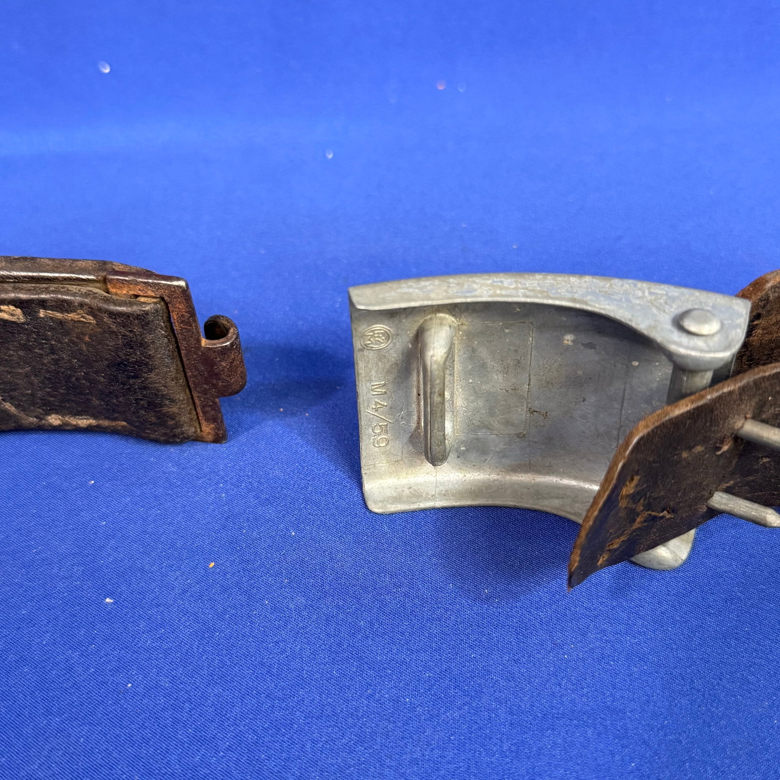 WW2 German 1939 Luftwaffe Belt Buckle with Airfield Marking – (Franz Reischauer): Nazi 1939 Luftwaffe Belt Buckle with Airfield Marking – (Franz Reischauer)