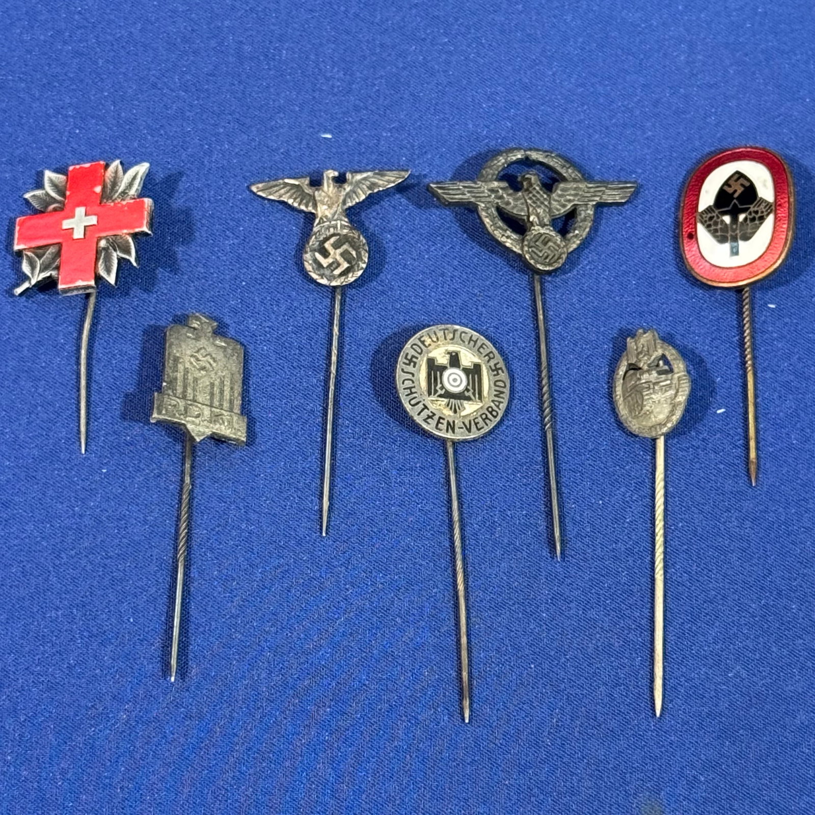 WW2 7 Stickpin Red cross tank RDN Veterans Award and 2 eagles with Swastika: Nazi 7 Stickpin Red cross tank RDN Veterans Award and 2 eagles with Swastika