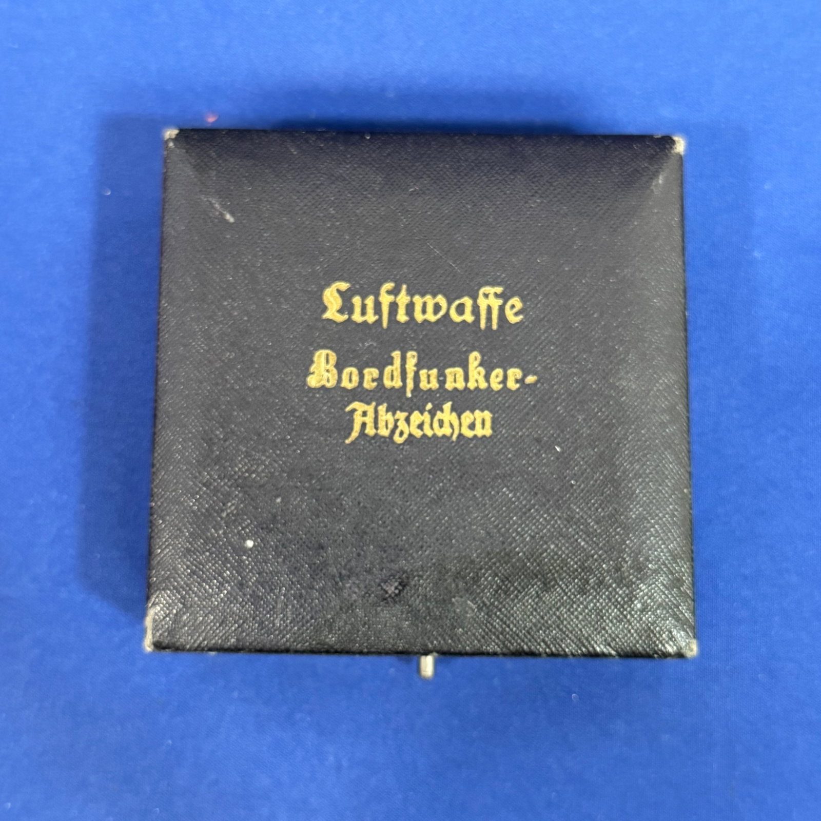 WW2 German Empty Cased for Radio Operator and Air Gunner Badge: Ww2 German Empty Cased for Radio Operator and Air Gunner Badge