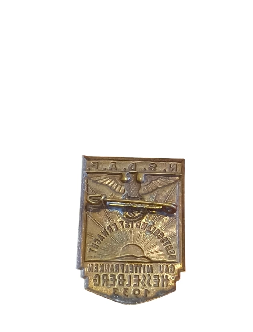 WW2 German Third Reich 1933 Deutschland Is Erwacht Tinnie - 2