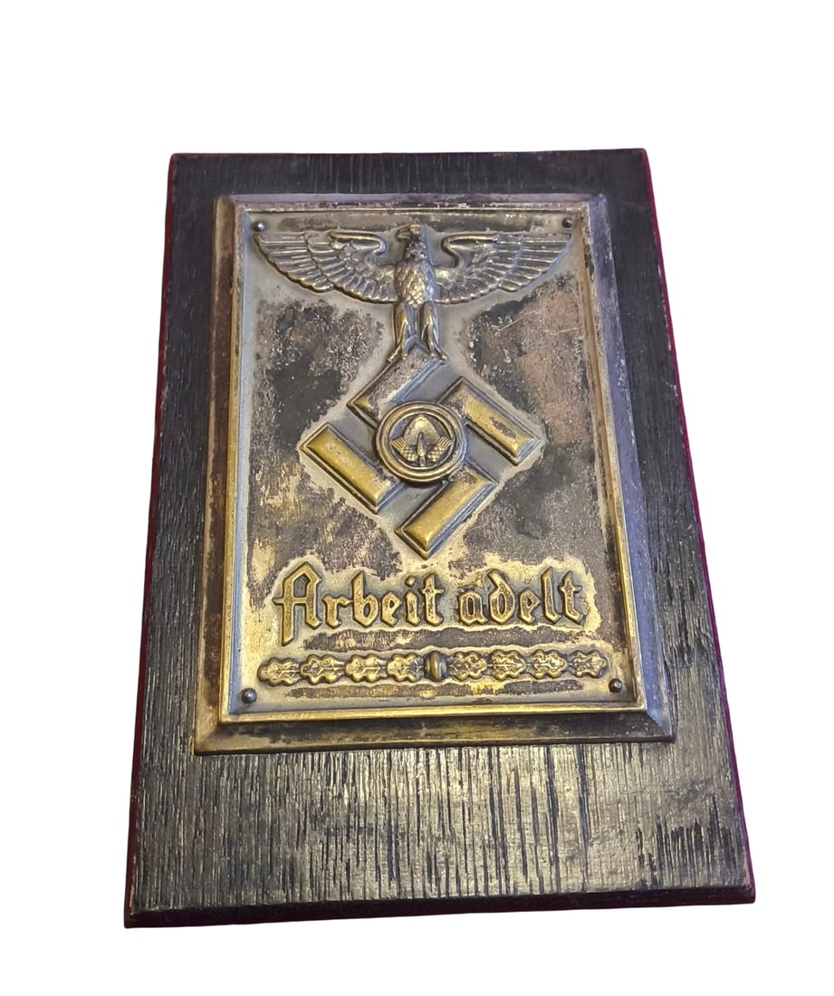 WW2 German Third Reich Rad Honor Plaque: Great condition rad honor plaque albeit adeltMeasures 6in by 4 in