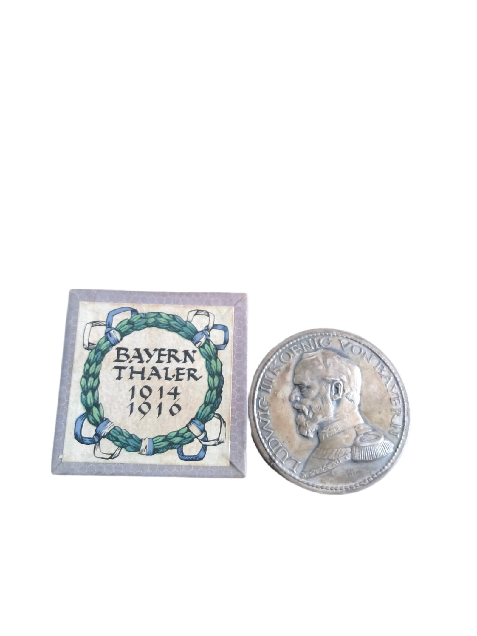 WW1 German Cased Bayern Thaler 1914 Medal Box Pictures In Medal: A fabulous ww1 item the medal opens to have a accordion style photo of bayern in ww1 with 30 colored pictures of war and various german leaders you won't want to miss this