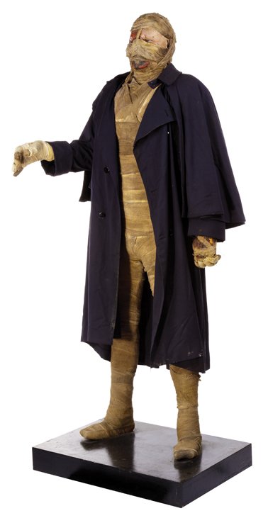 Liam Neeson “Darkman” life-size figure with screen-used - 4