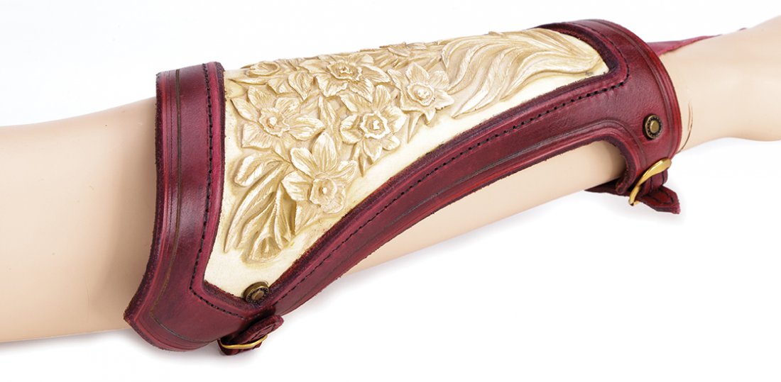 Susan Pevensie gauntlet, quiver, bow and arrows. - 3