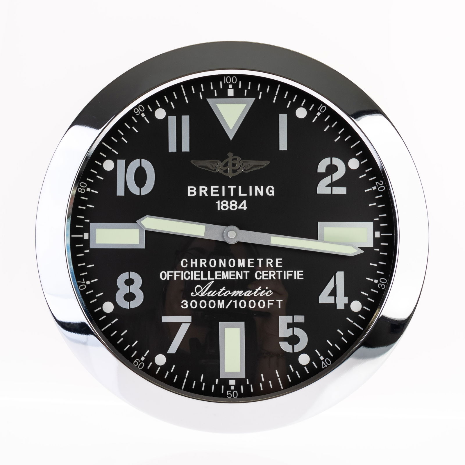 BREITLING ADVERTISING OFFICIAL DEALERSHIP CLOCK: (HEIGHT) 35CM.From a collection of Wedgwood and other selected ceramic/porcelain objects. Kindly examine all photographs provided in this listing or ask for a condition report. All items offered are i